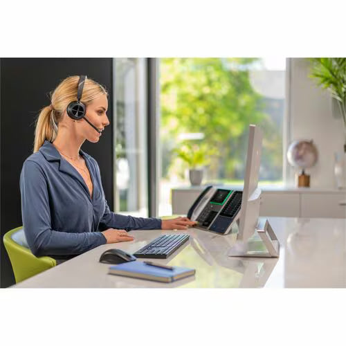 Poly Voyager 4310 USB-C Headset +BT700 Dongle + Charging Stand