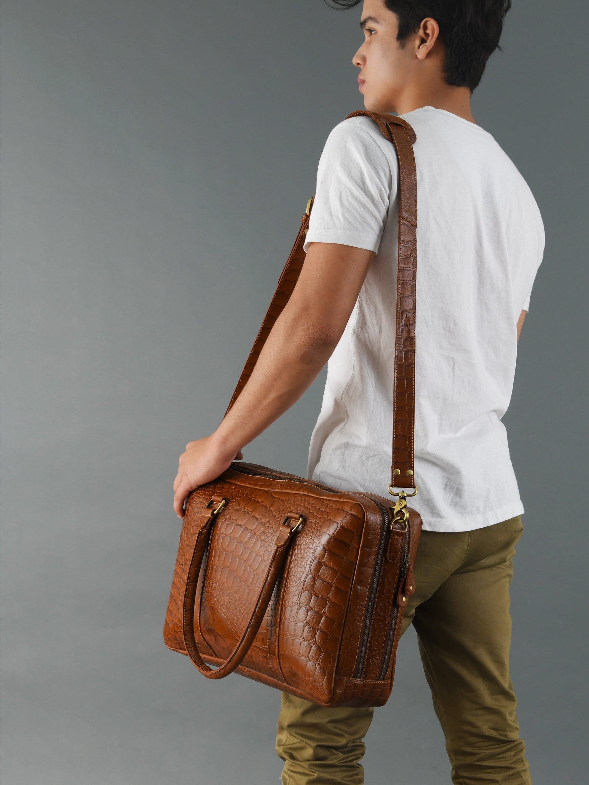 Classy Leather Bags Easton Premium Buffalo Leather Laptop Office Briefcase SpadezStore