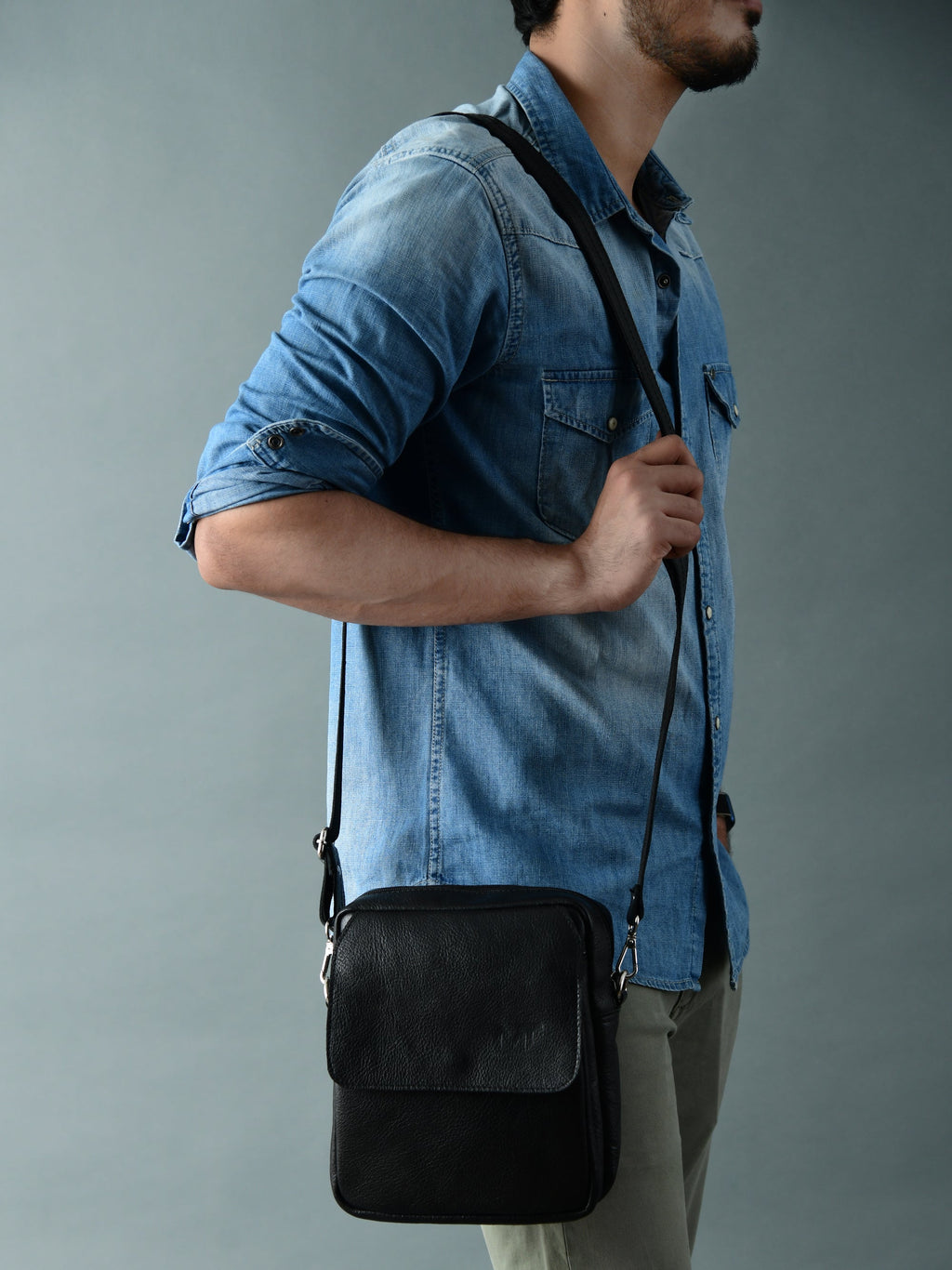 Classy Leather Bags Enzo Black Side Messenger SpadezStore