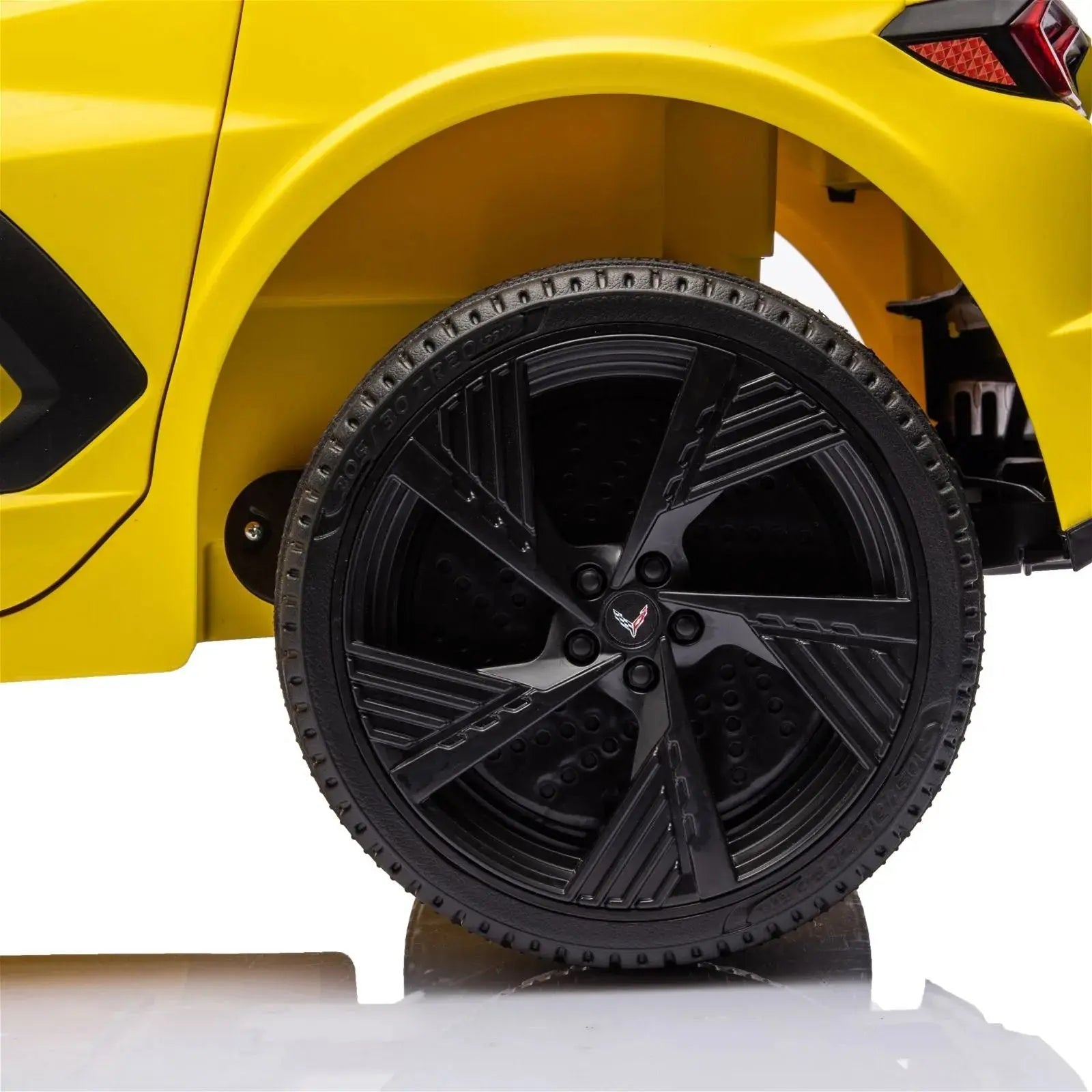 Freddo 12V Chevrolet Corvette C8 Stingray 1-Seater Kids Ride-On Car SpadezStore