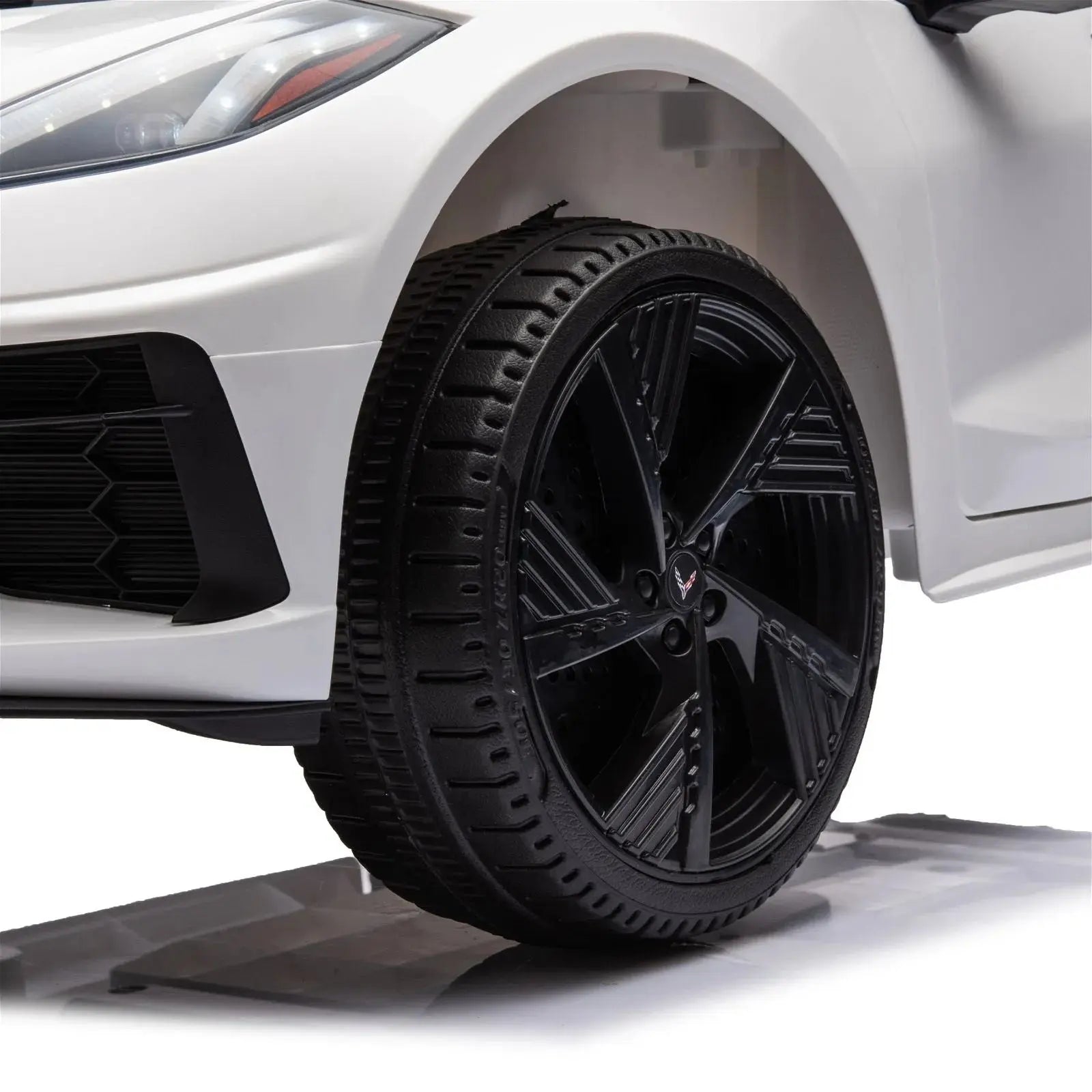 Freddo 12V Chevrolet Corvette C8 Stingray 1-Seater Kids Ride-On Car SpadezStore