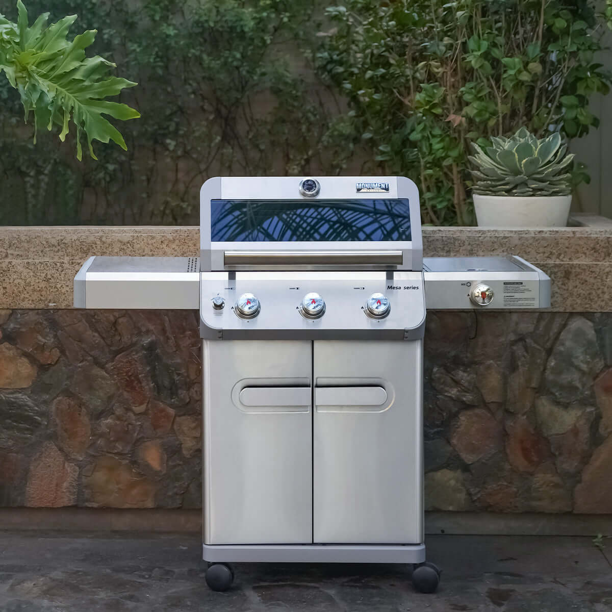 Monument Grills Mesa 305 | Stainless Propane Gas Grill SpadezStore