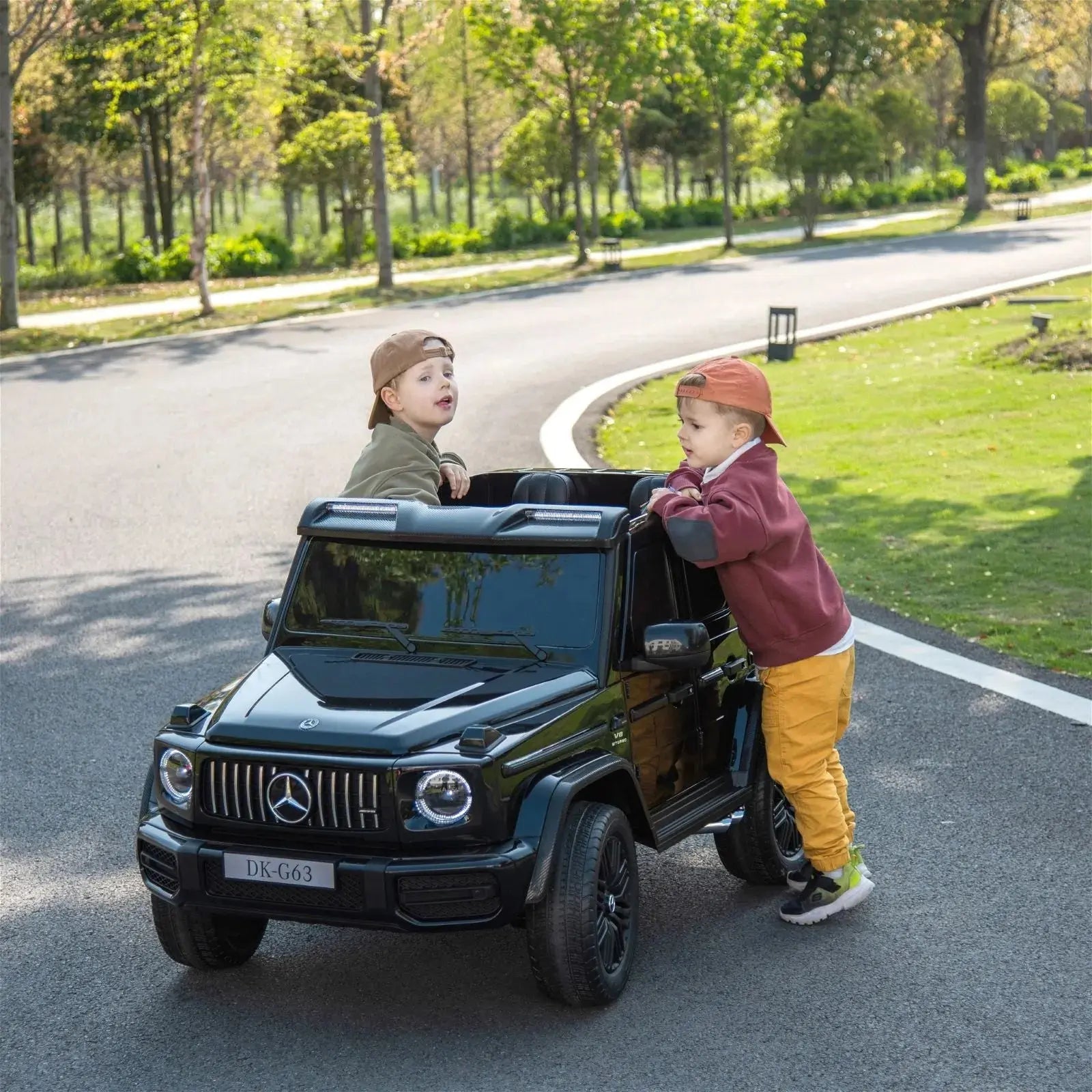 Freddo 24V 4x4 Mercedes Benz G63 AMG 2 Seater G Wagon Ride on Car SpadezStore