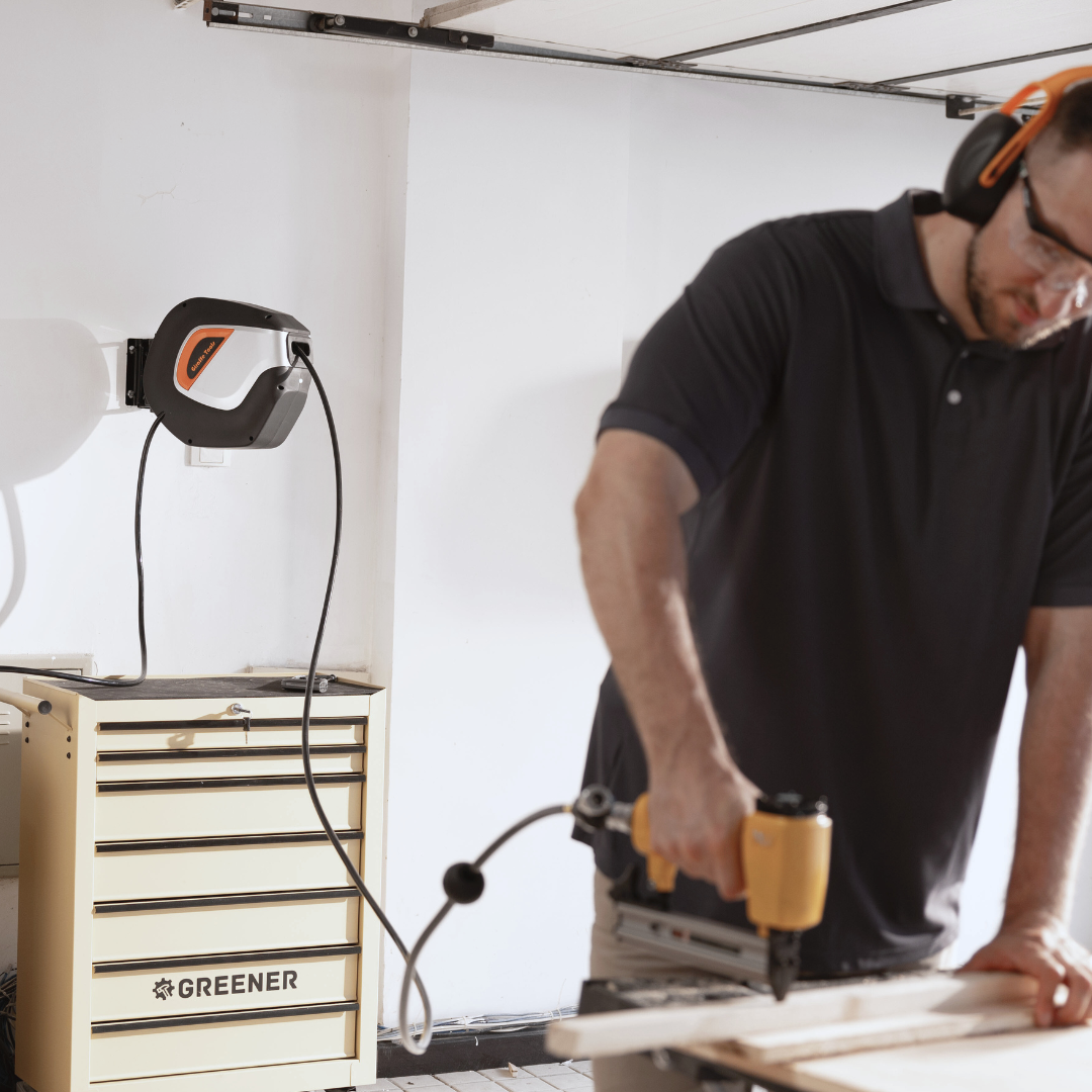 Retractable Extension Cord Reel-12/14/16 AWG SpadezStore