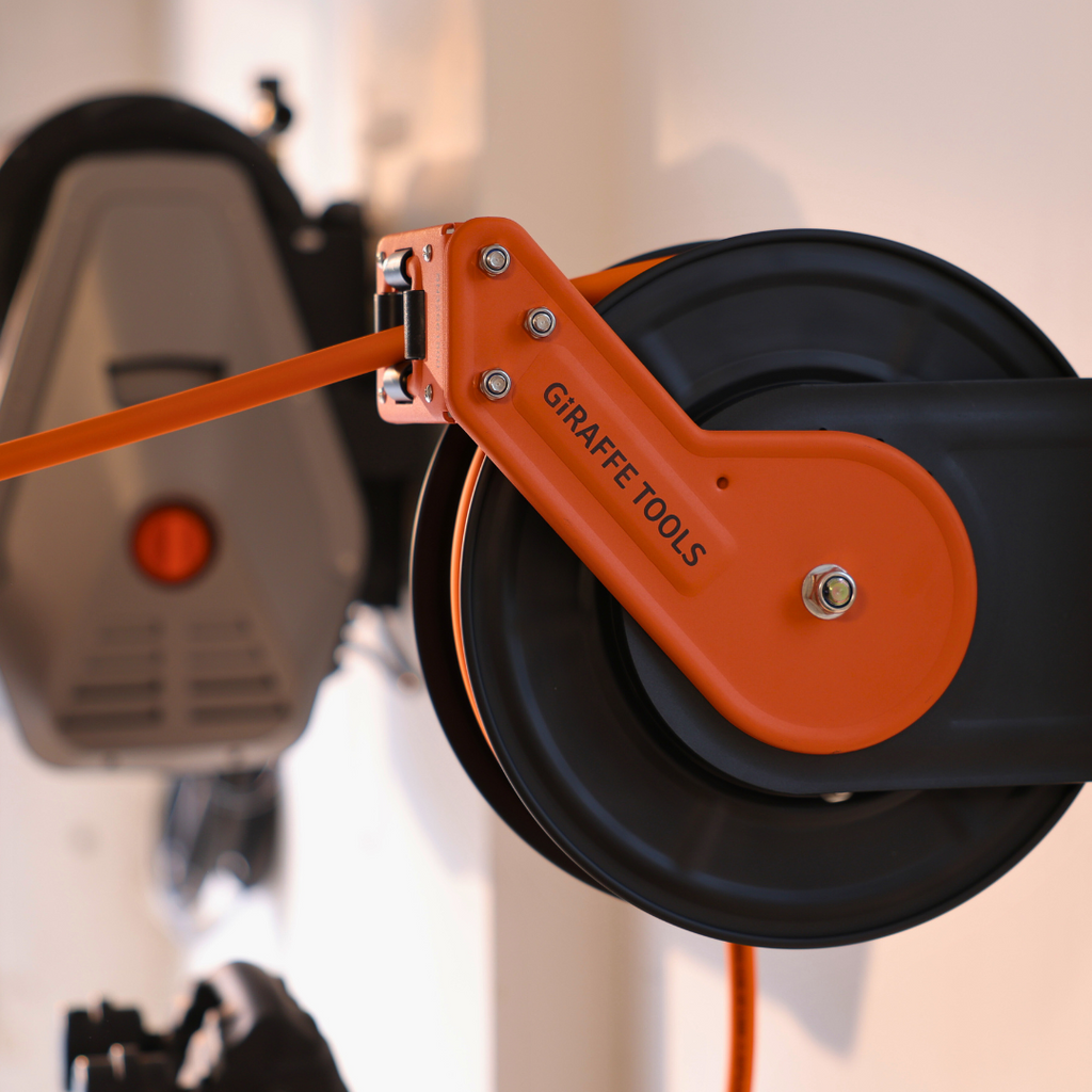 Giraffe Tools Retractable Air Hose Reel-Alloy Steel Reel-3/8in 25ft-50ft SpadezStore