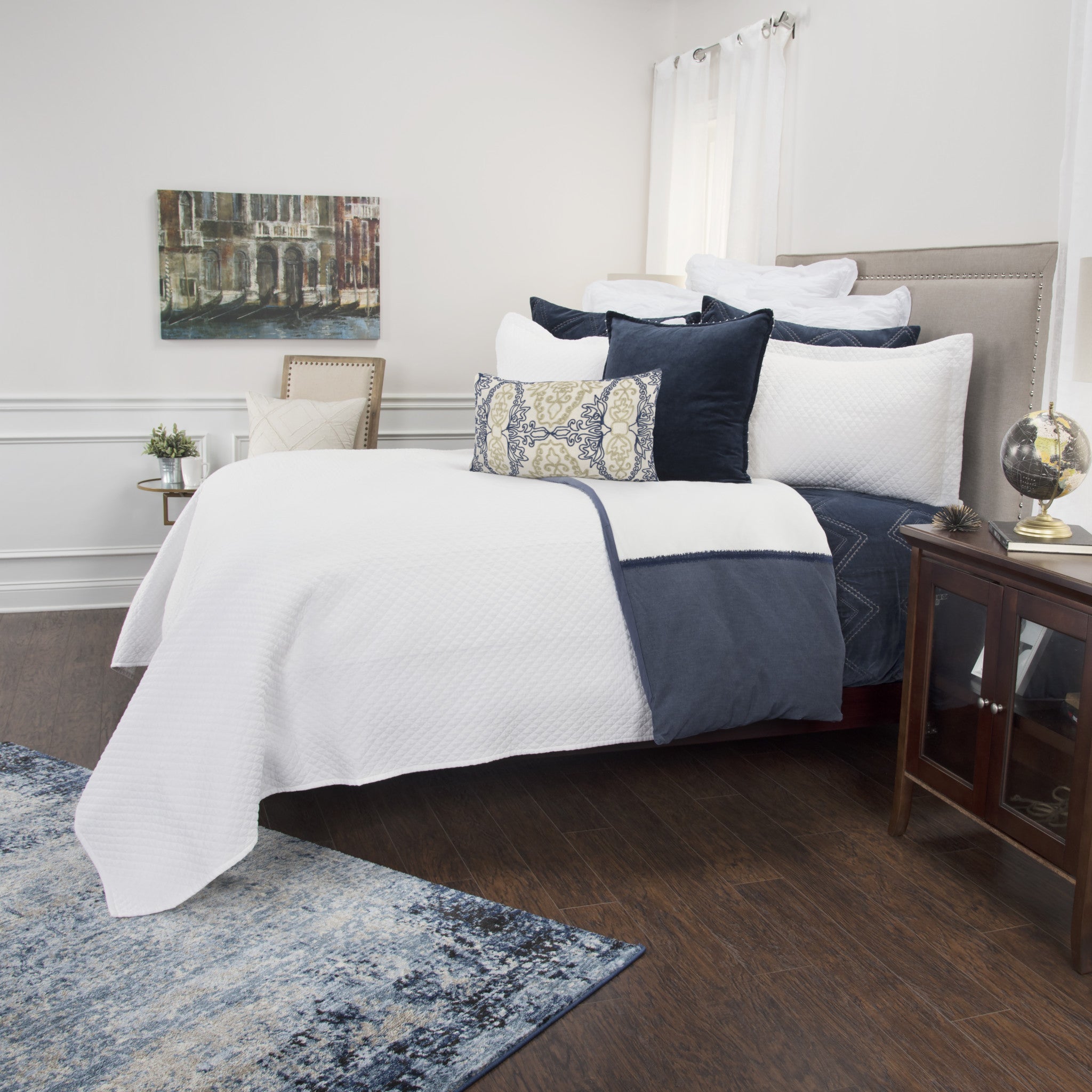 White Checkered King Quilt SpadezStore