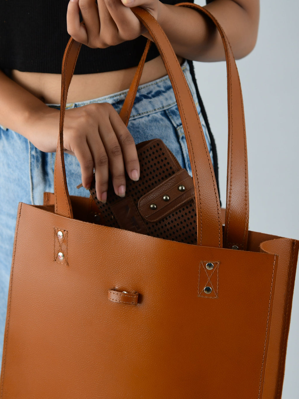 Classy Leather Bags Chestnut Elegance Leather Tote SpadezStore