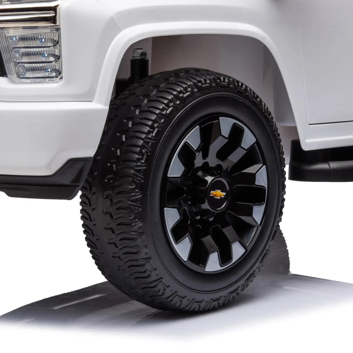 Freddo 24V 4x4 Chevrolet Silverado 2 Seater Ride on Truck SpadezStore