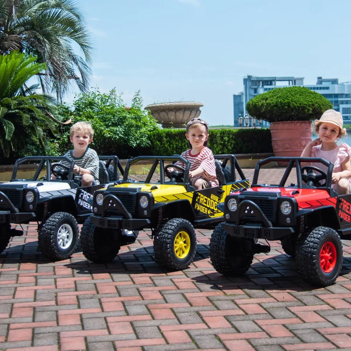 Freddo 24V Jeep Raider 2 Seater Ride On SpadezStore