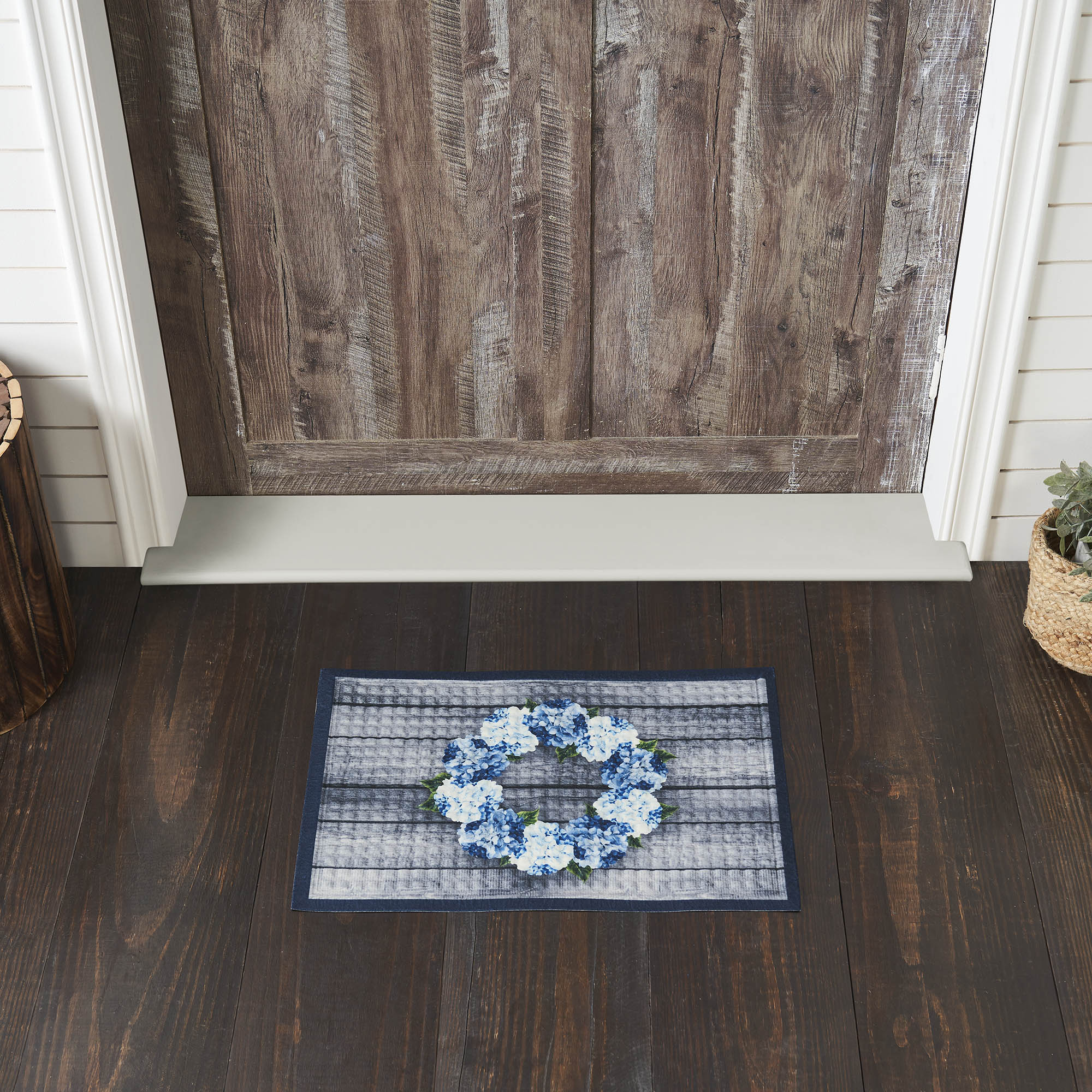 Finders Keepers Hydrangea Wreath Nylon Rug Rect 16x24 SpadezStore