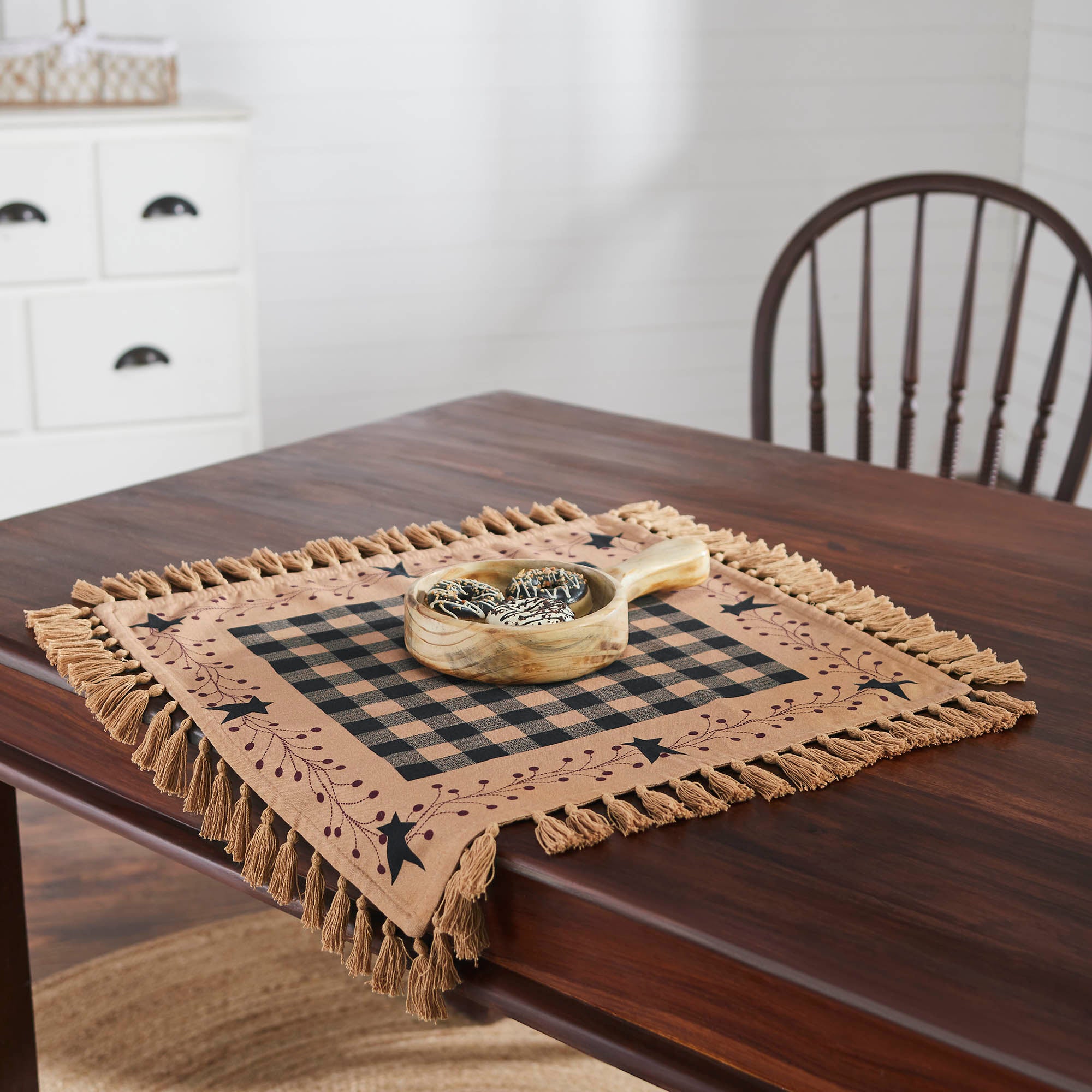 Pip Vinestar Table Topper 20x20 SpadezStore