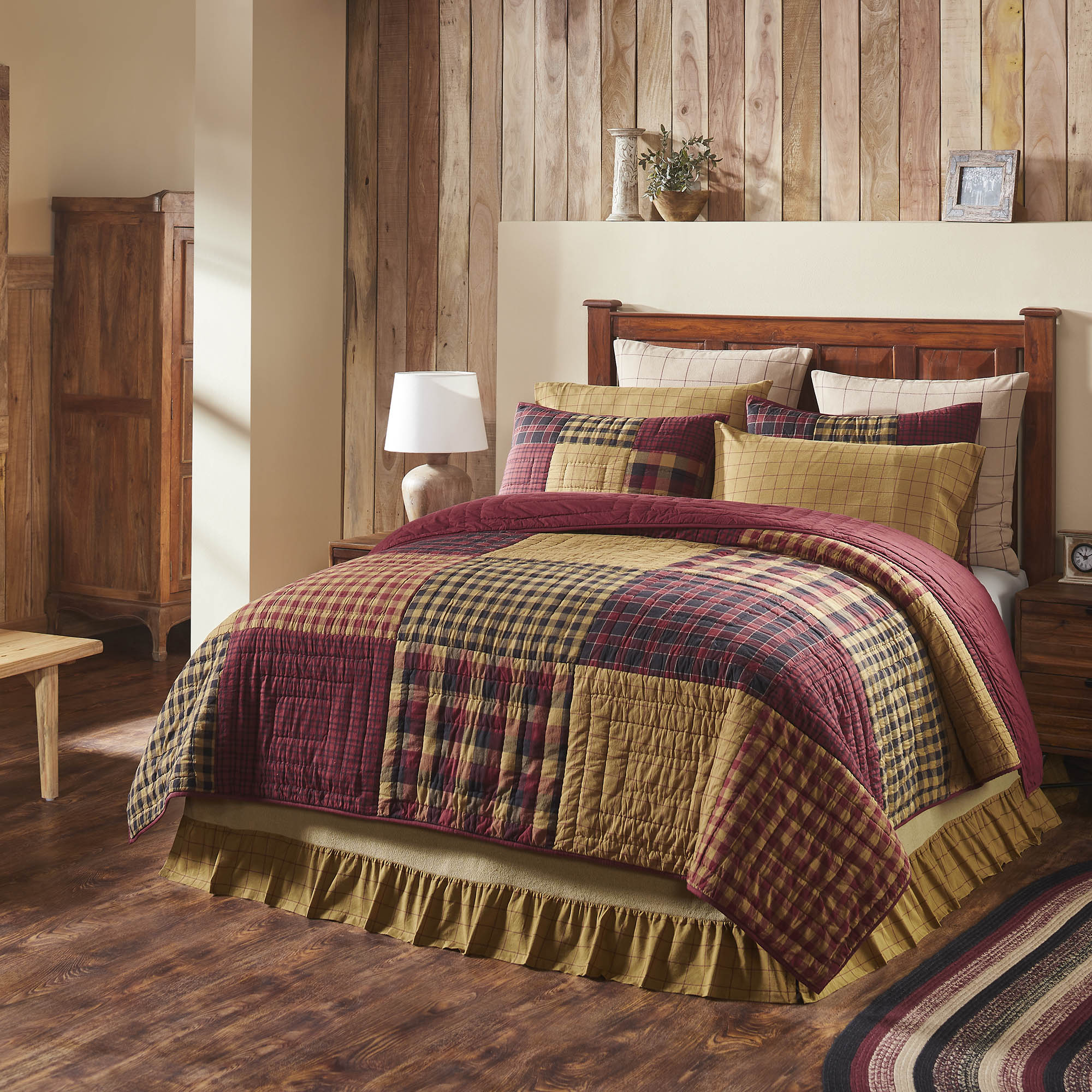 Connell King Quilt 106Wx97L SpadezStore