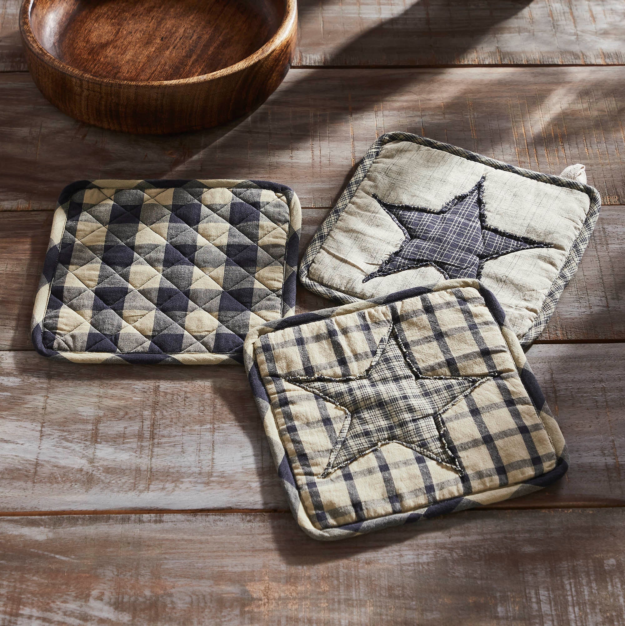 My Country Patchwork Pot Holder Set of 3 8x8 SpadezStore