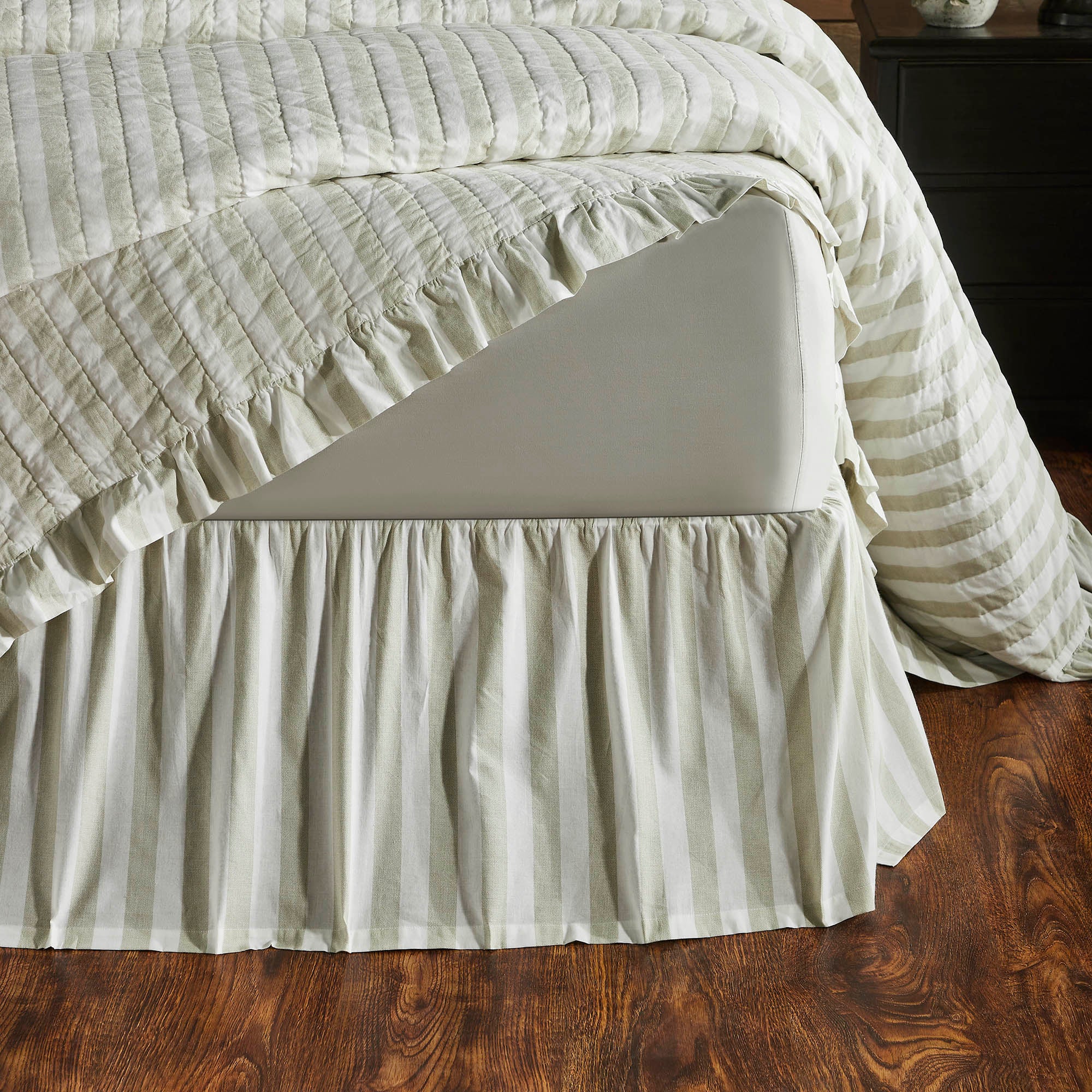 Finders Keepers Ruffled King Bed Skirt 78x80x16 SpadezStore