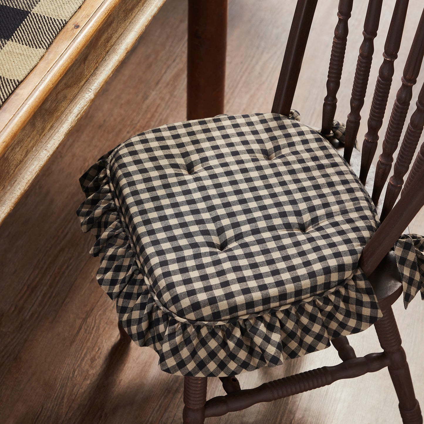 Black Check Ruffled Chair Pad 16.5x18 SpadezStore