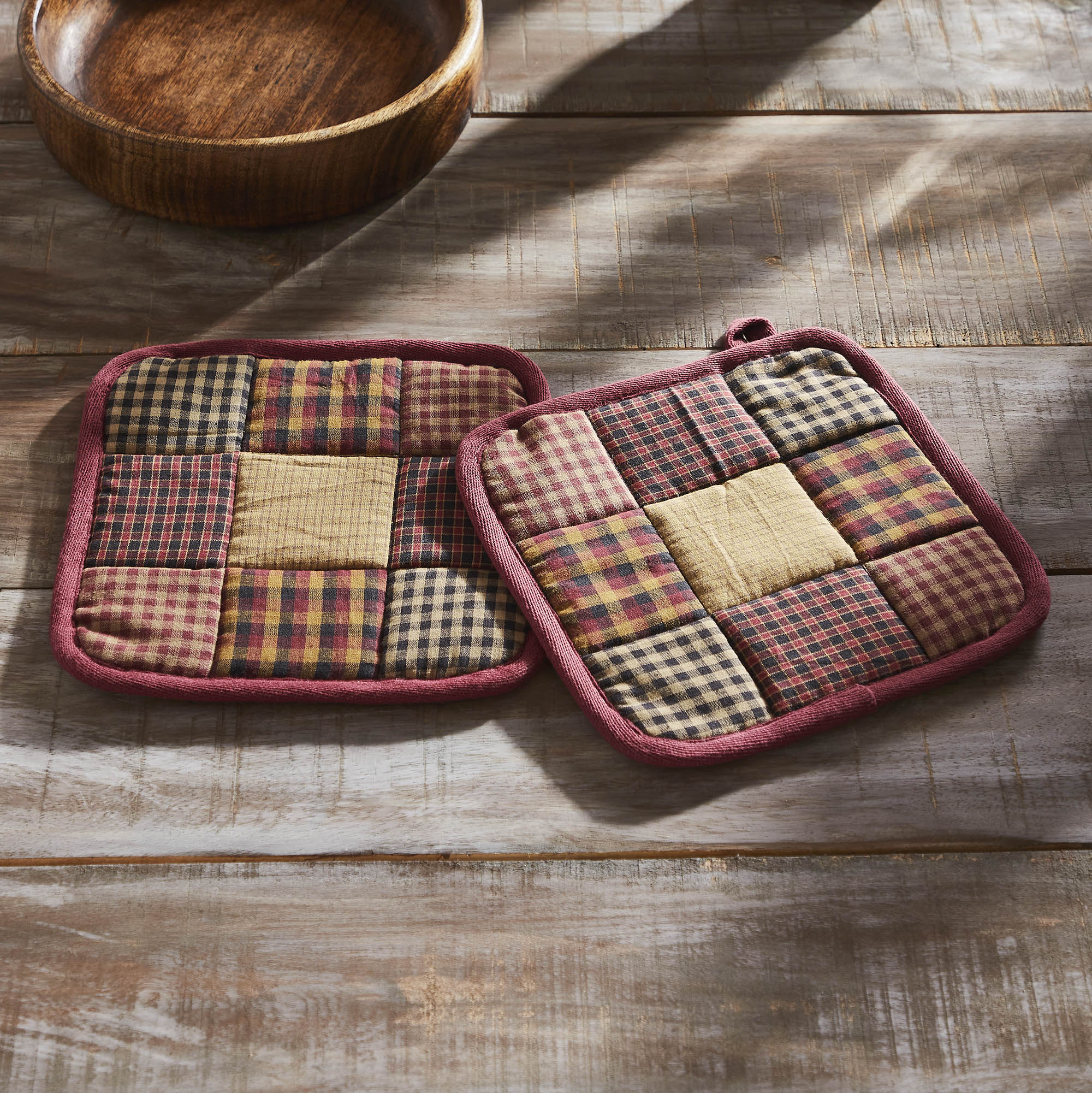 Heritage Farms Primitive Check Pot Holder Set of 2 8x8 SpadezStore