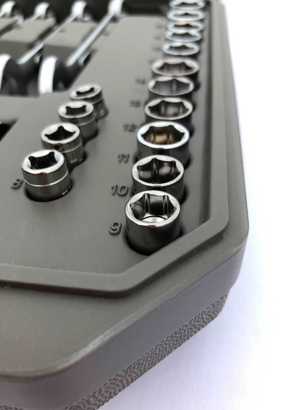 Apollo Tools 95 Piece Mechanics Tool Set in Metric and SAE for Small Engine, Mechanical and General Repairs – DT1242 SpadezStore