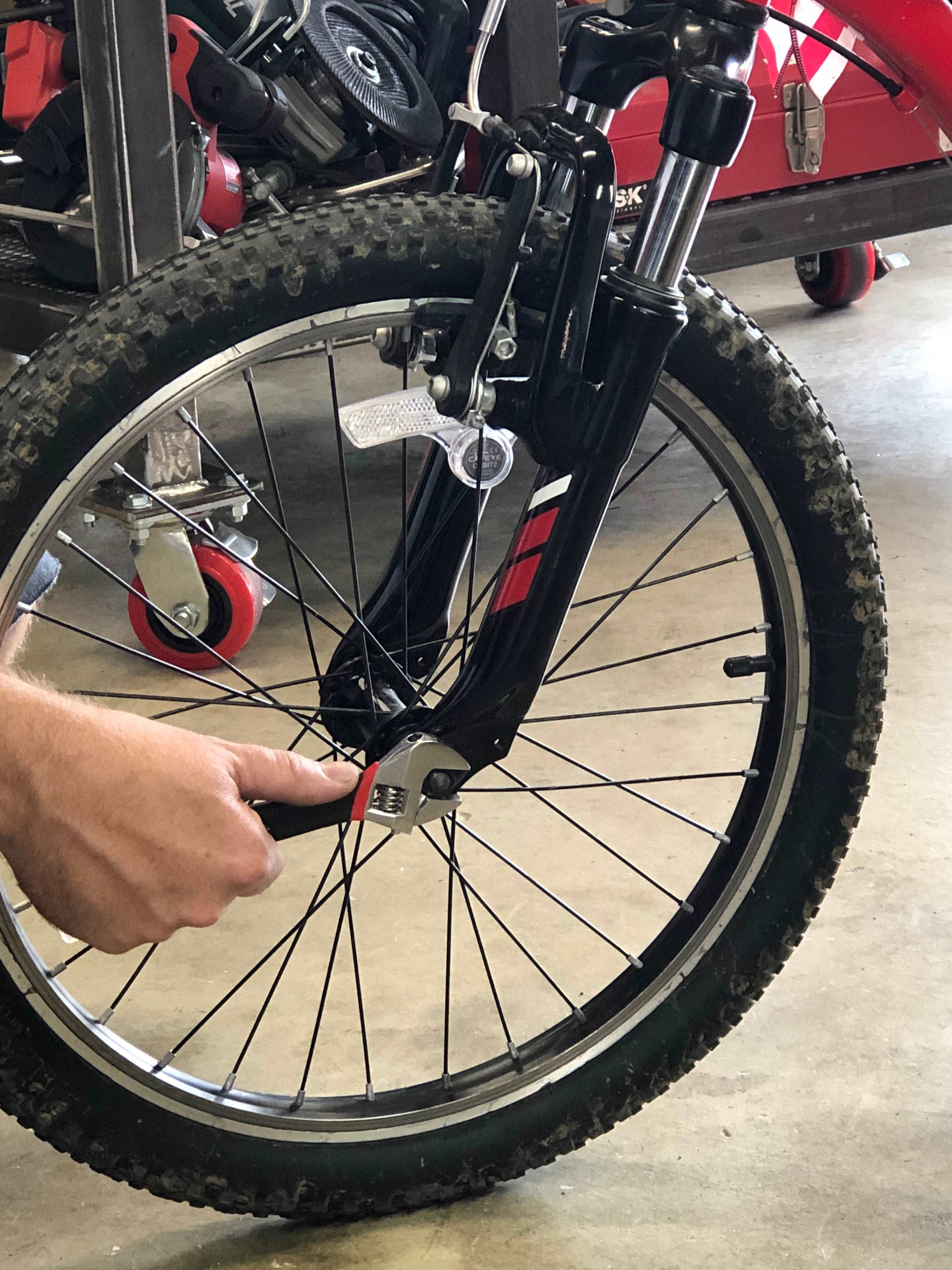 Apollo Tools 71 Piece Household Tool Kit - DT0204 SpadezStore