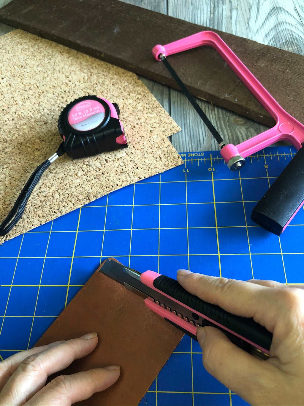 Apollo Tools 71 Piece Household Tool Kit Pink - DT0204P SpadezStore