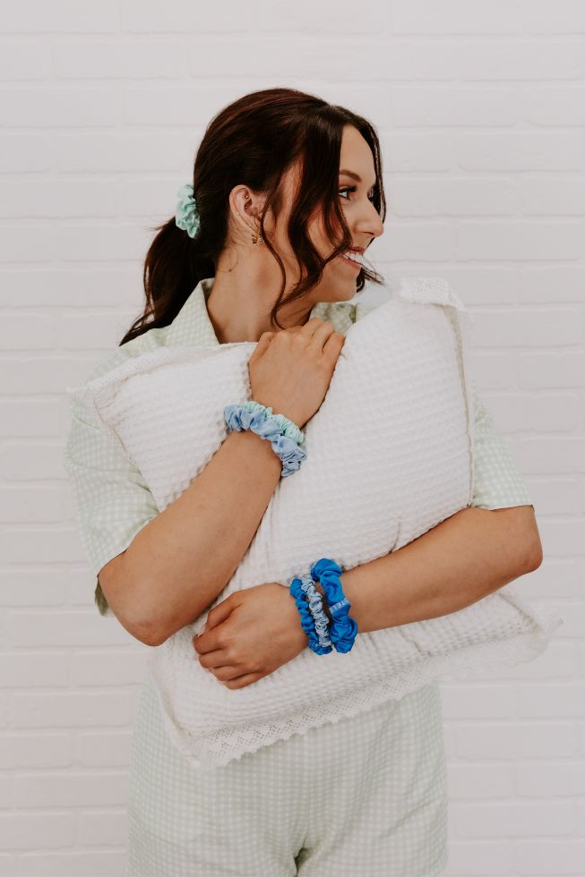 TELETIES Blue My Mind Small Silk Scrunchies