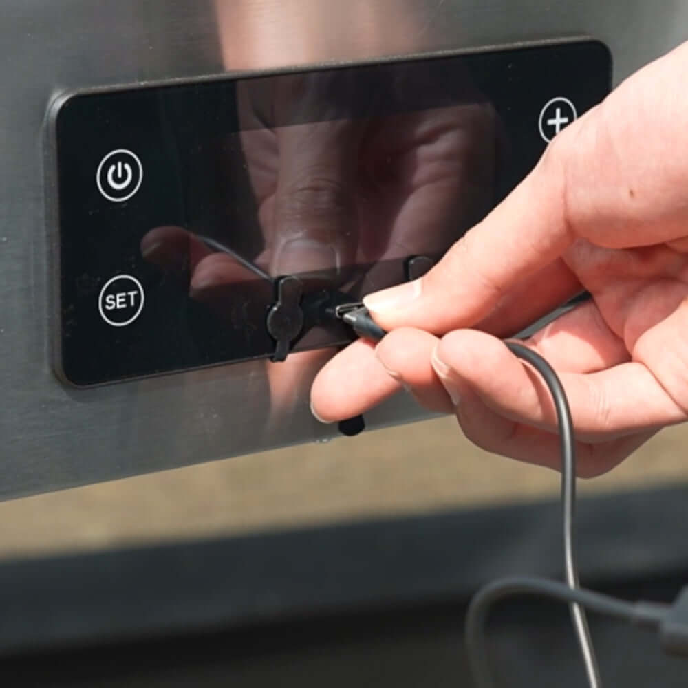 Monument Grills Denali 605 | Stainless Smart Tech Natural/Propane Gas Grill SpadezStore