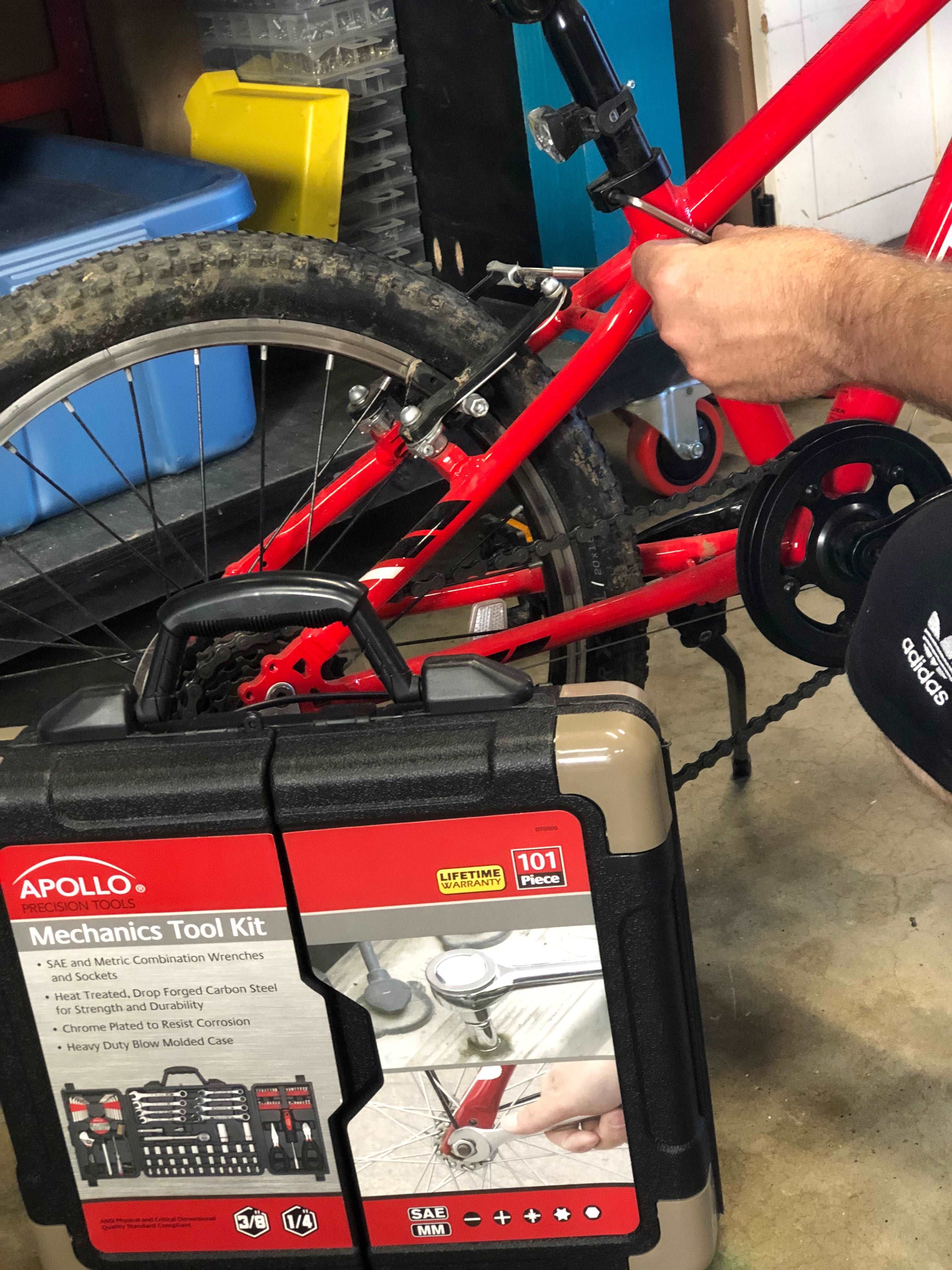 Apollo Tools 101 Piece Mechanic Tool Set for Vehicle and Home Maintenance, Roadside Emergencies. SAE and Metric Tool Set for Car, Boat, RV, Bikes - DT0006 SpadezStore