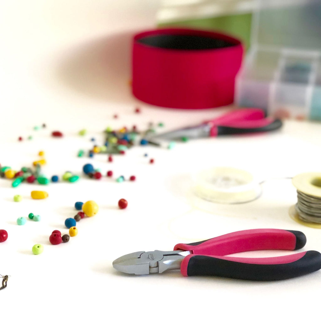 Apollo Tools 3 Pliers - Pink - DT5008P SpadezStore