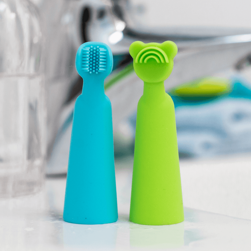 Oogiebear finger brush and tongue scraper SpadezStore