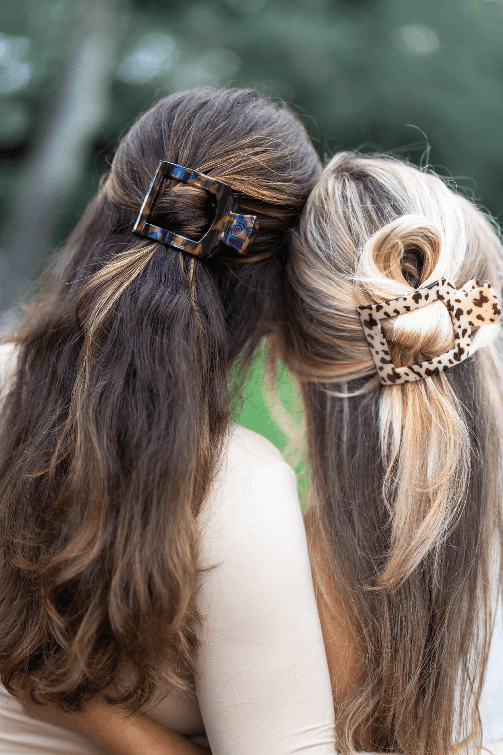 TELETIES Tortoise Medium Flat Square Hair Clip